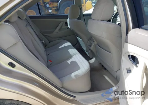 2011 Toyota Camry Le z USA, uszkodzony, nr VIN 4T1BF3EKXBU166147